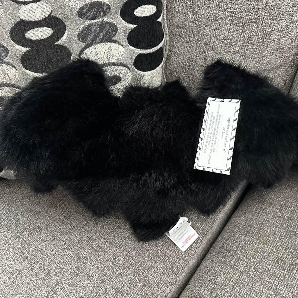 Cupcakes & Cashmere Black Faux Fur Accessory